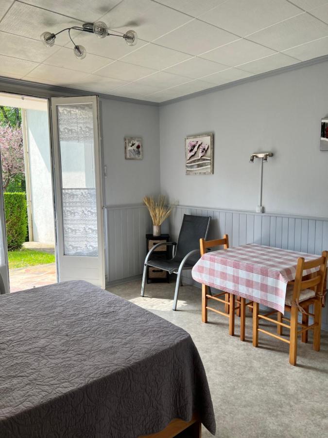 Aux Hameaux Des Thermes Apartment Bagnoles de l'Orne Normandie Bagian luar foto