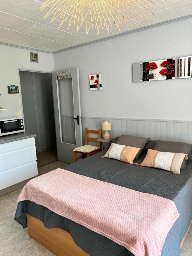 Aux Hameaux Des Thermes Apartment Bagnoles de l'Orne Normandie Bagian luar foto